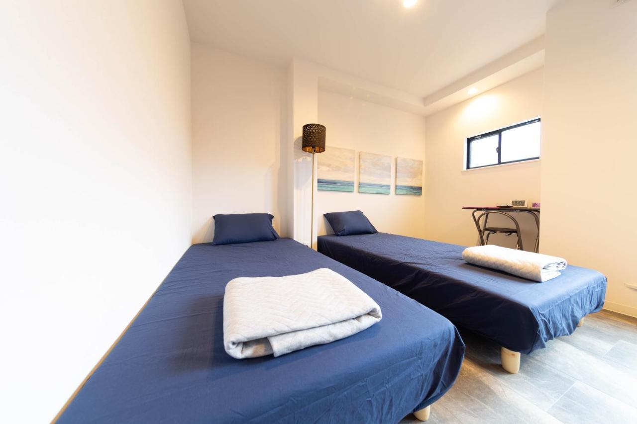 Guest House Megu-Chan โอซาก้า ภายนอก รูปภาพ